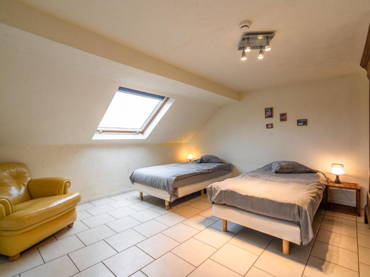 Modern Holiday Home In Sourbrodt With Private Pool Waimes Bagian luar foto
