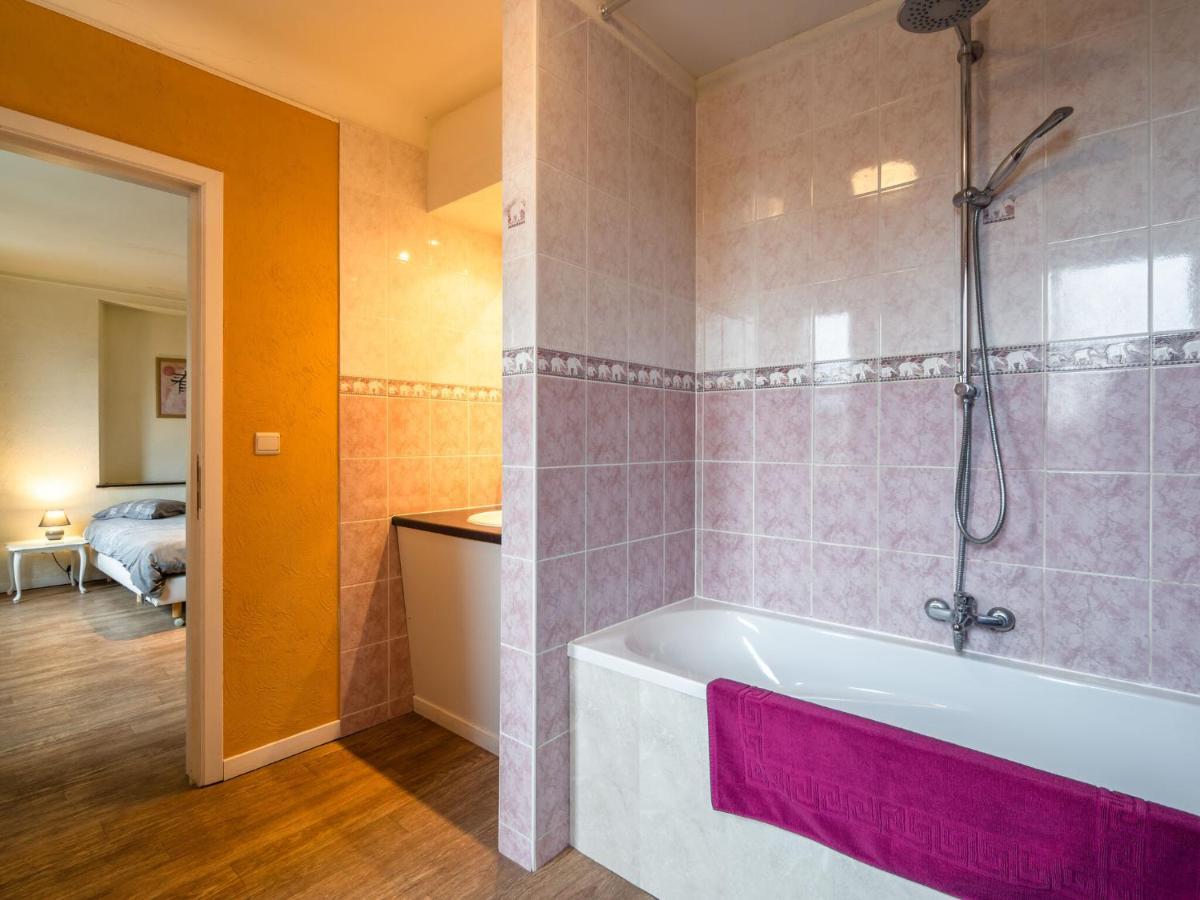 Modern Holiday Home In Sourbrodt With Private Pool Waimes Bagian luar foto