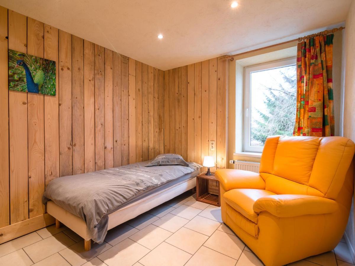 Modern Holiday Home In Sourbrodt With Private Pool Waimes Bagian luar foto