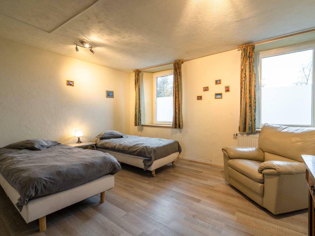 Modern Holiday Home In Sourbrodt With Private Pool Waimes Bagian luar foto